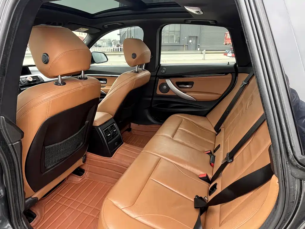 BMW 3 Series GT — фото 24