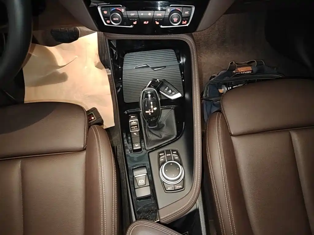 BMW X1 — фото 14