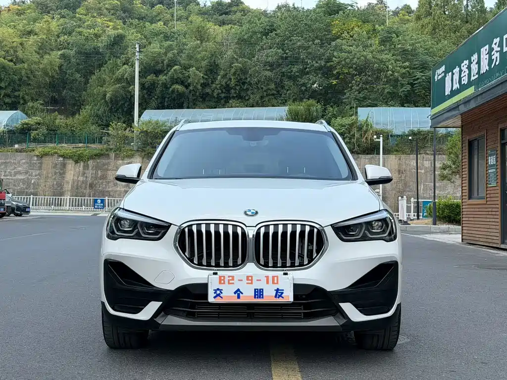 BMW X1 — фото 2