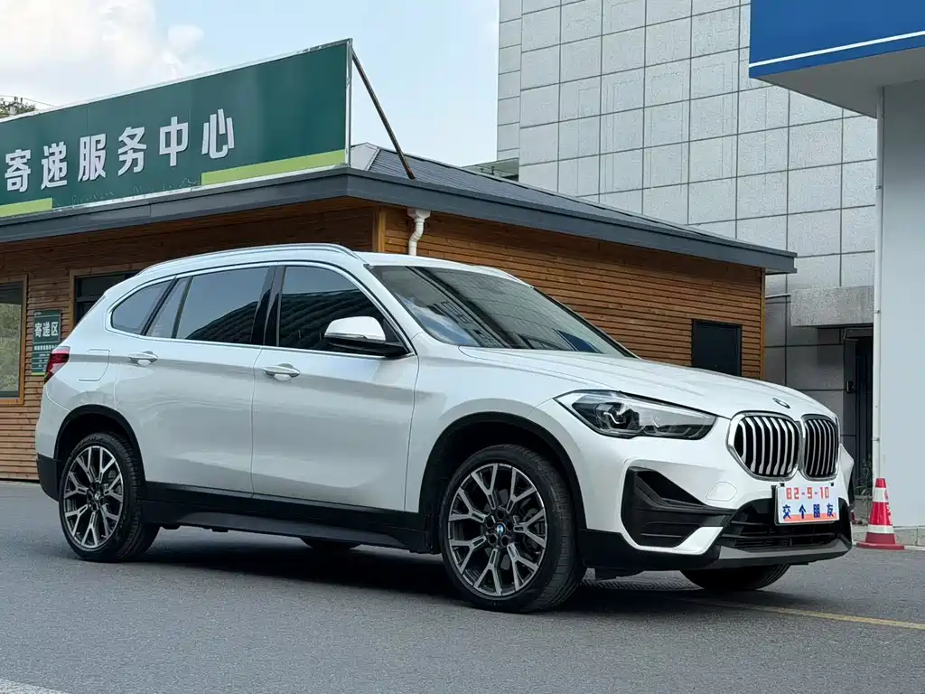 BMW X1 — фото 3