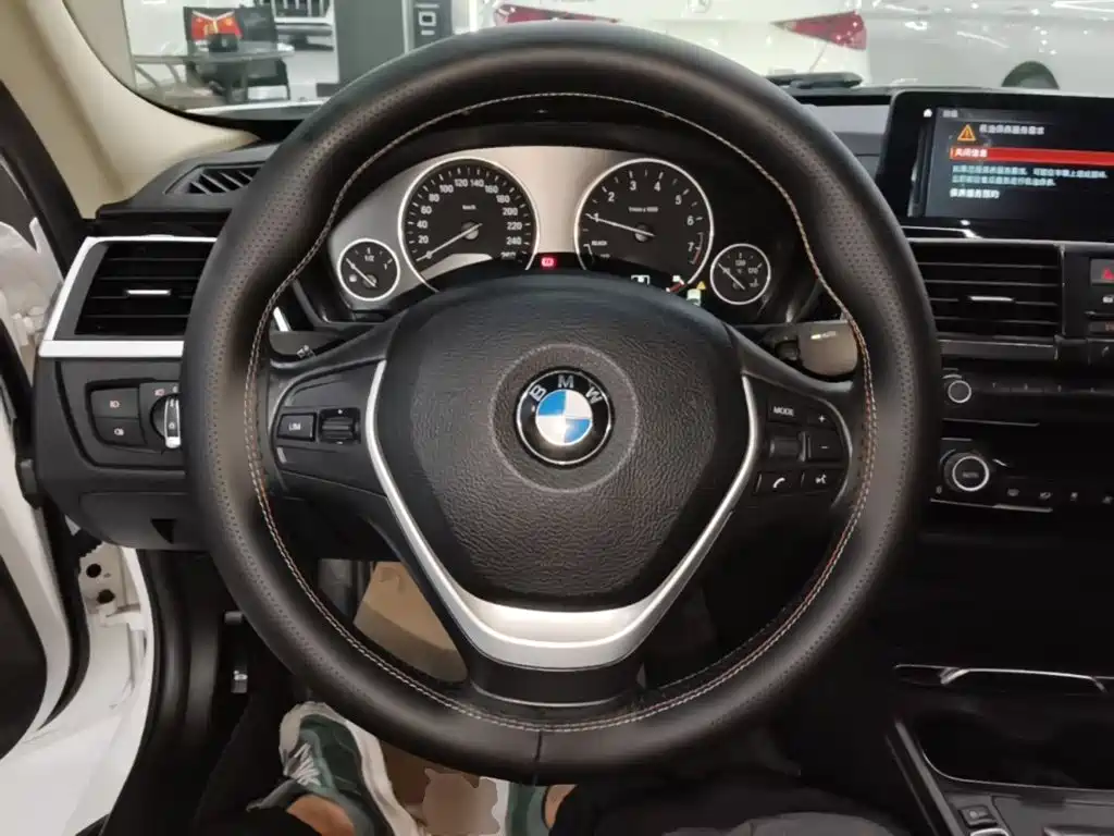 BMW 3 Series — фото 11