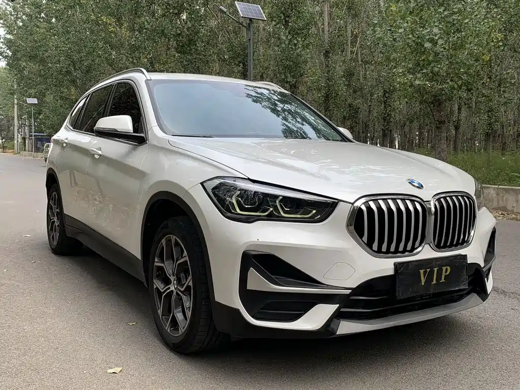 BMW X1 — фото 3