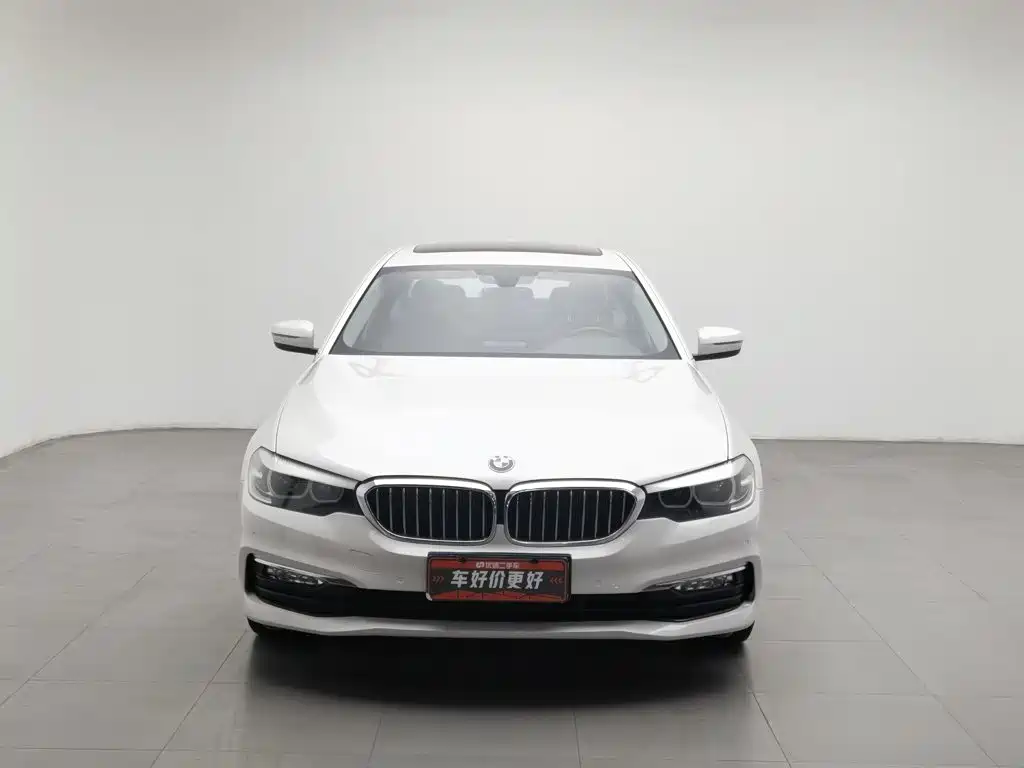 BMW 5 Series — фото 3