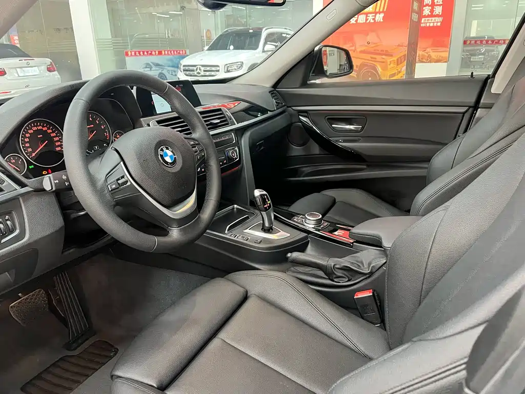 BMW 3 Series GT — фото 11