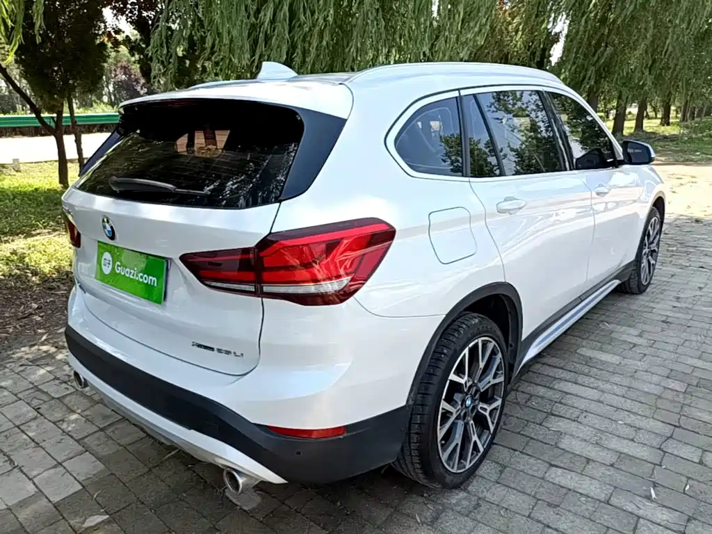 BMW X1 — фото 5