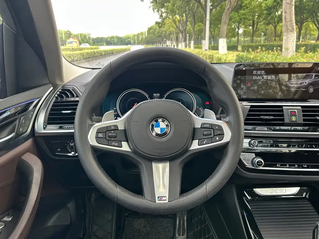 BMW X3 — фото 11