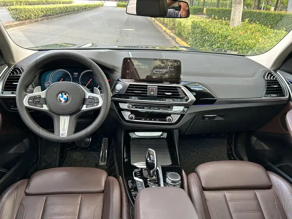 BMW X3 — фото 10