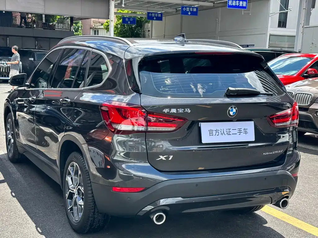 BMW X1 — фото 6
