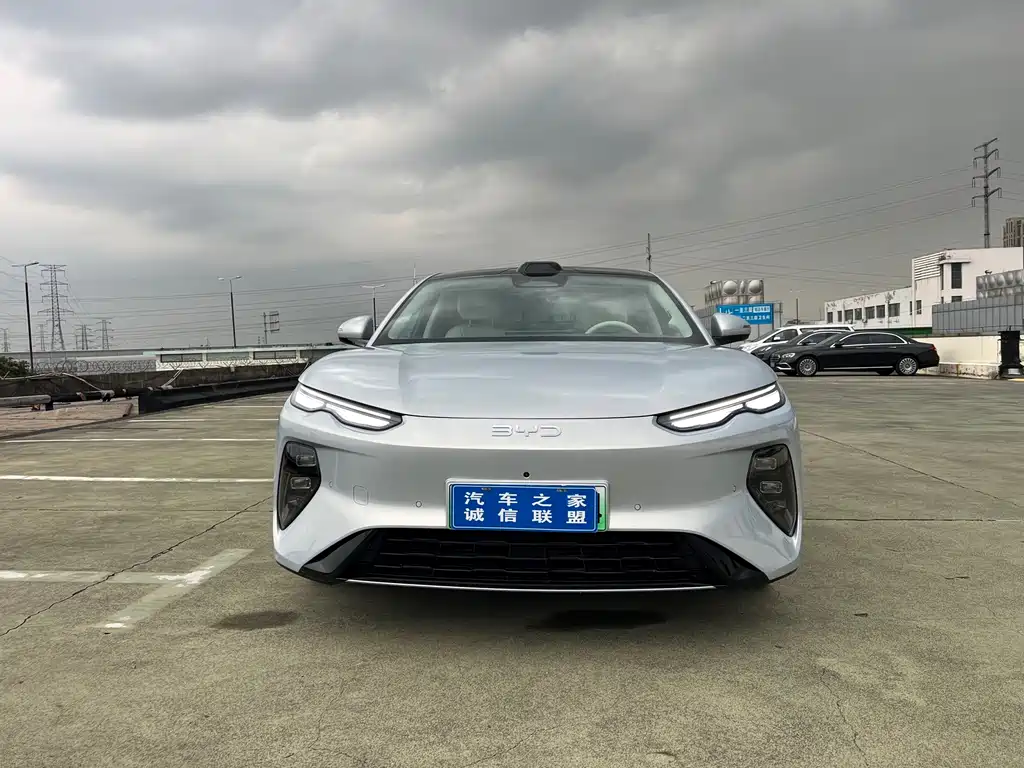 BYD Seal 08 — фото 2