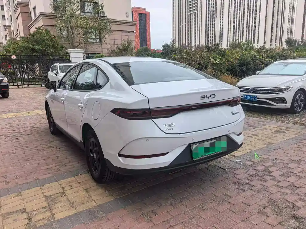 BYD Qin PLUS — фото 9