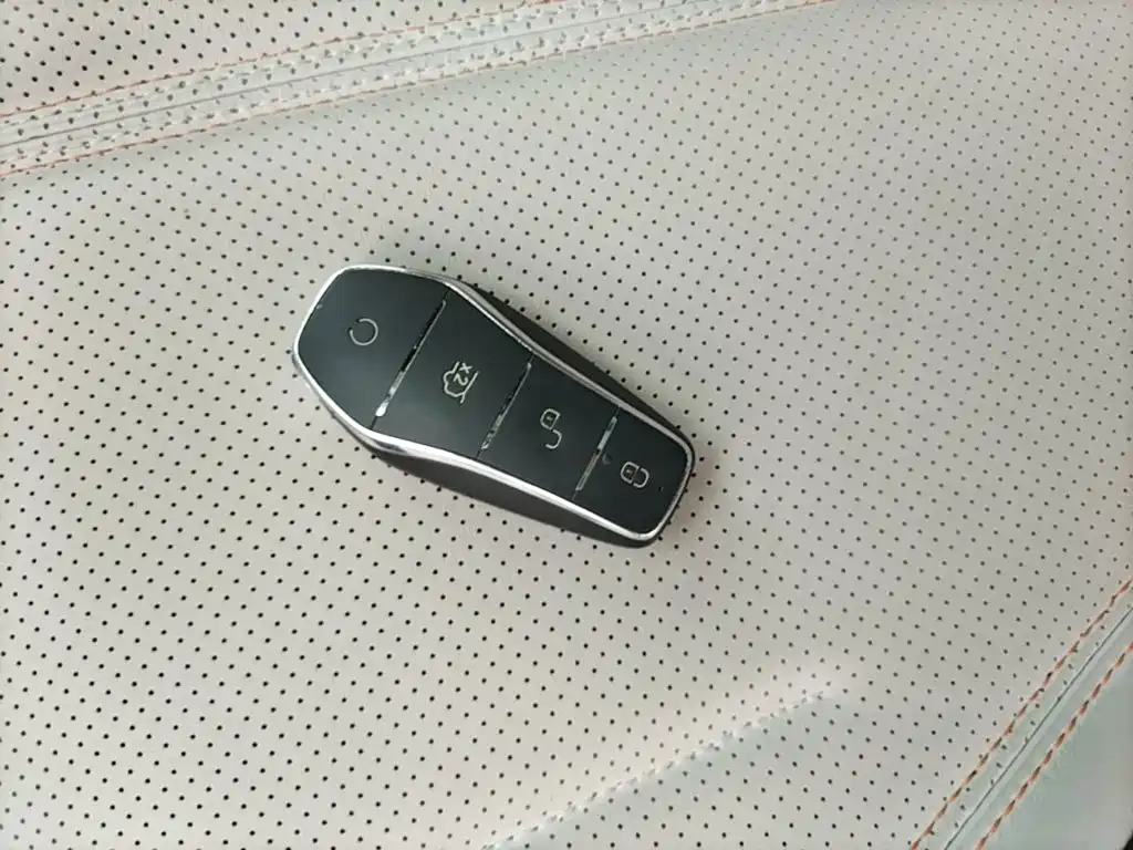 BYD Qin PLUS — фото 9