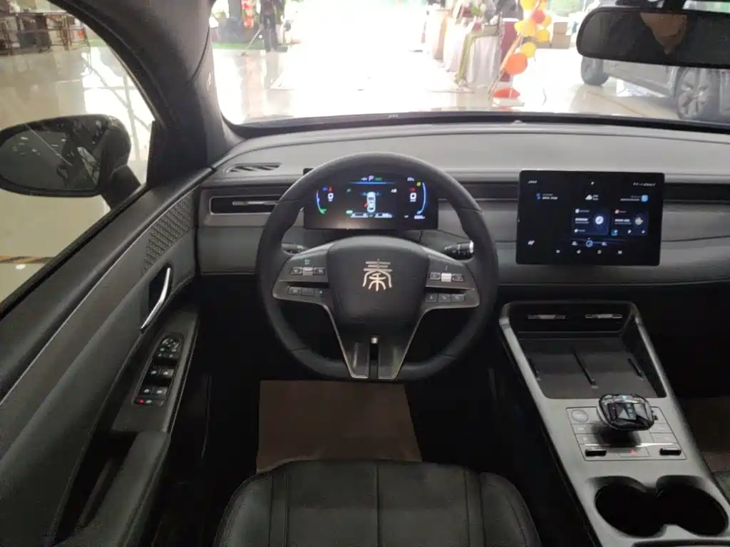 BYD Qin PLUS — фото 11