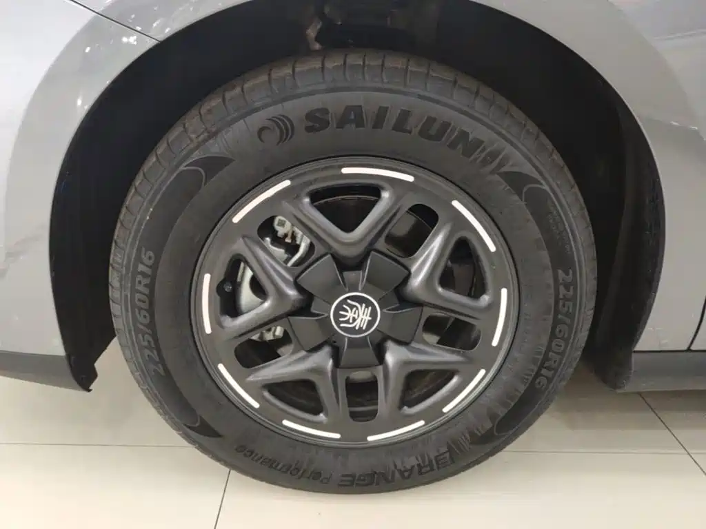 BYD Qin PLUS — фото 23