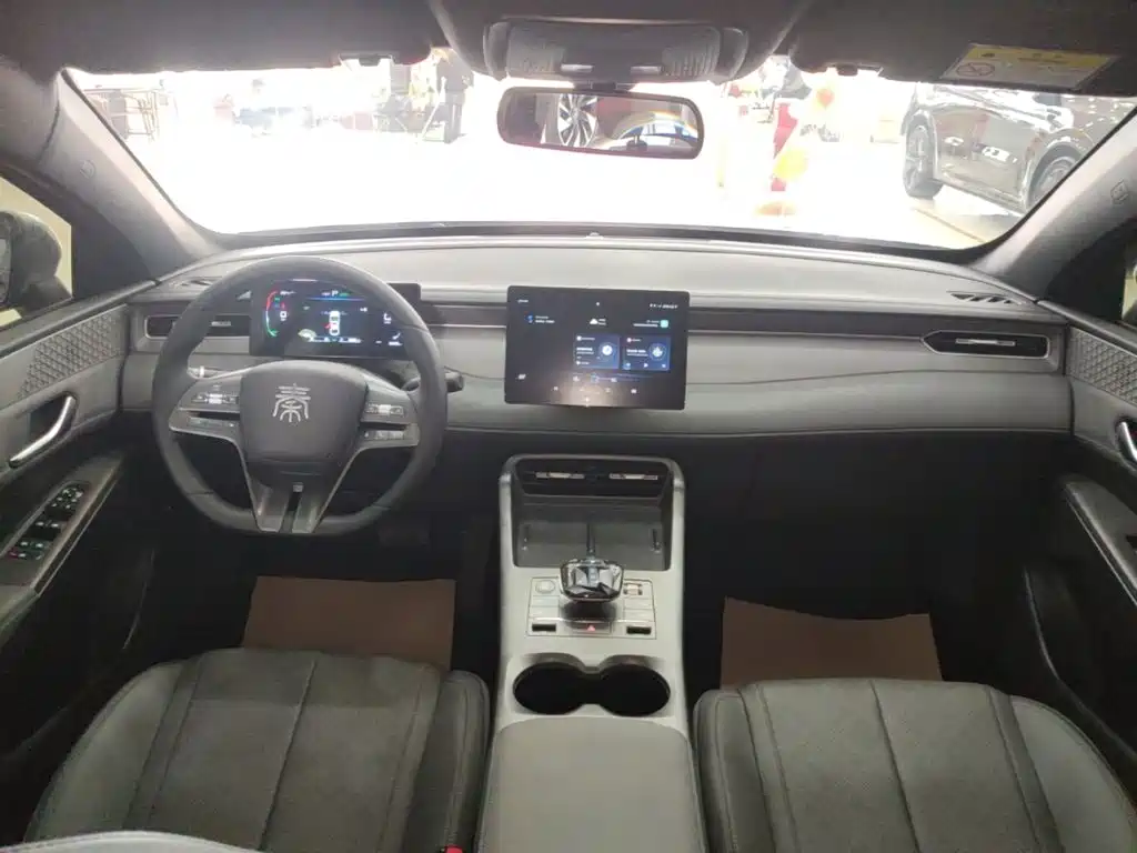 BYD Qin PLUS — фото 10