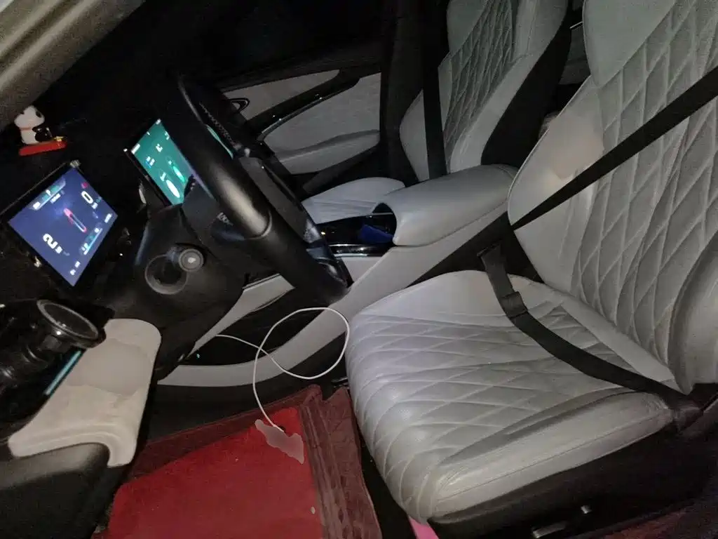 BYD Seal — фото 8