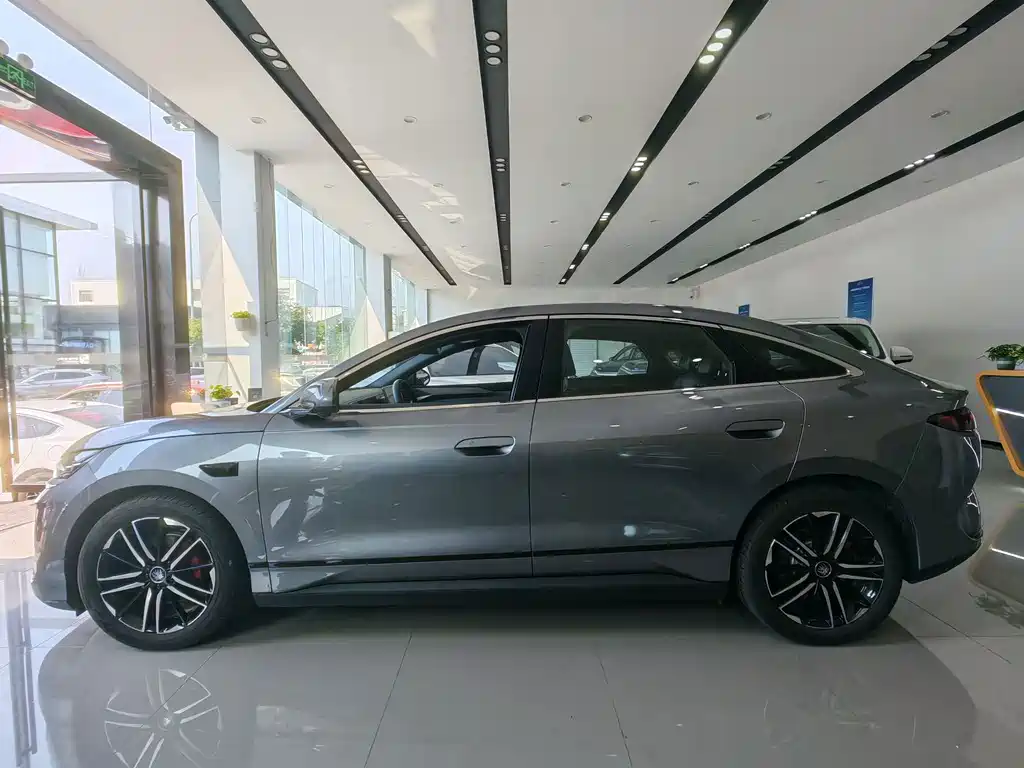 BYD Qin L — фото 4