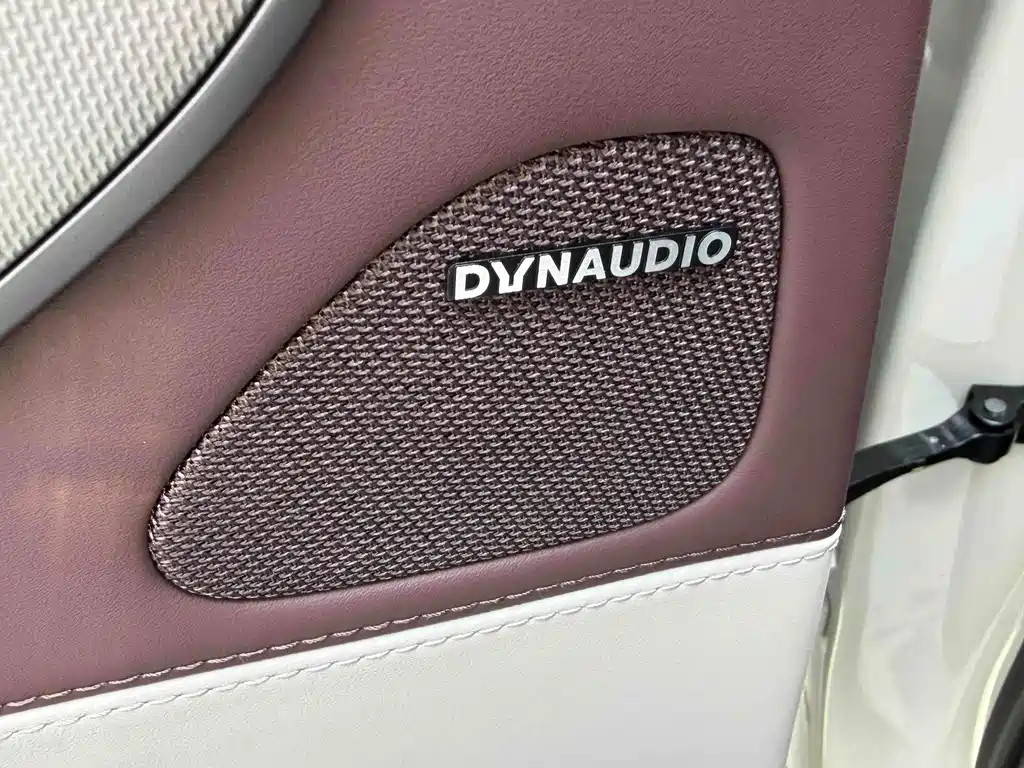 BYD Seal 07 DM-i — фото 12