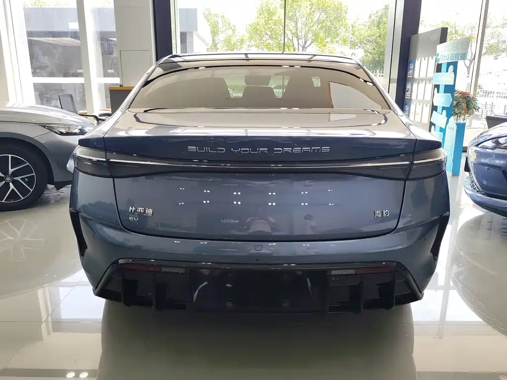 BYD Seal — фото 5