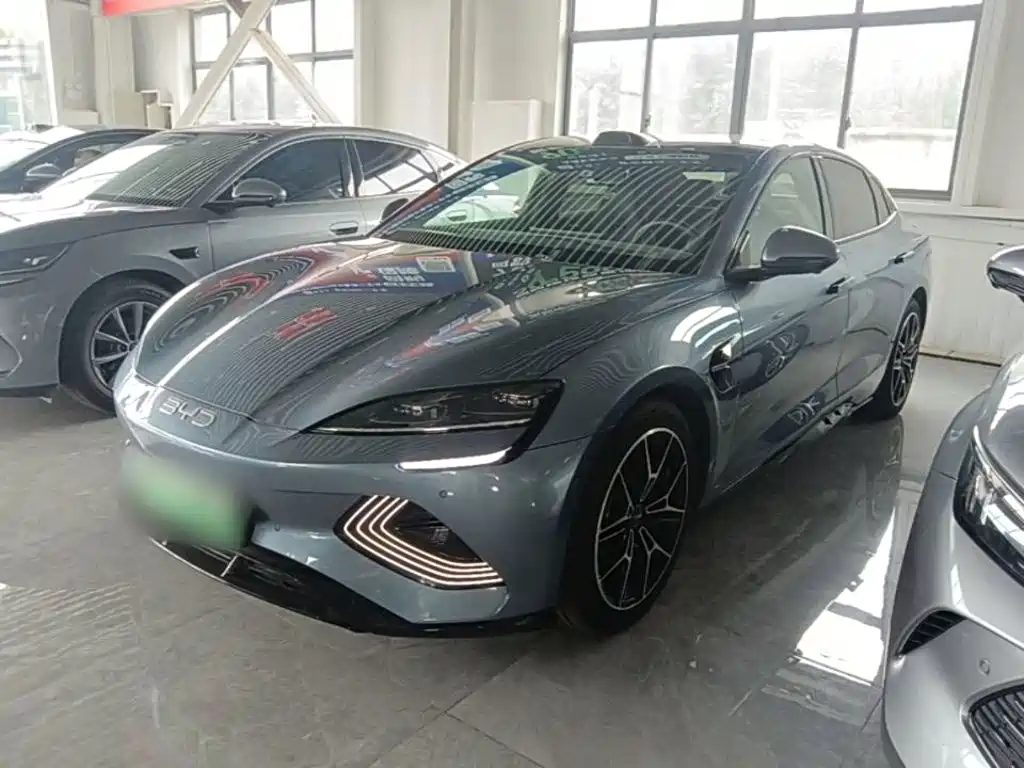 BYD Seal — фото 2