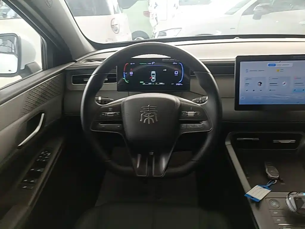 BYD Qin PLUS — фото 11