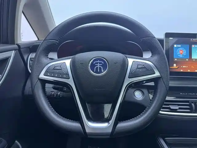 BYD MAX New Energy — фото 13