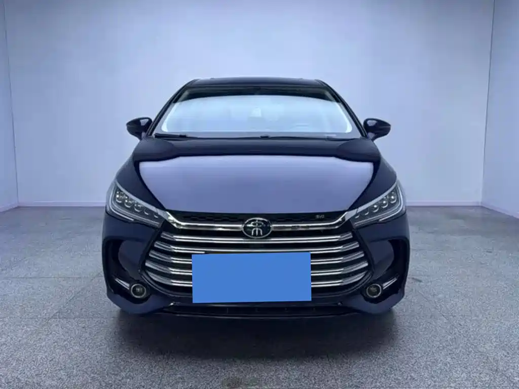 BYD MAX New Energy — фото 3