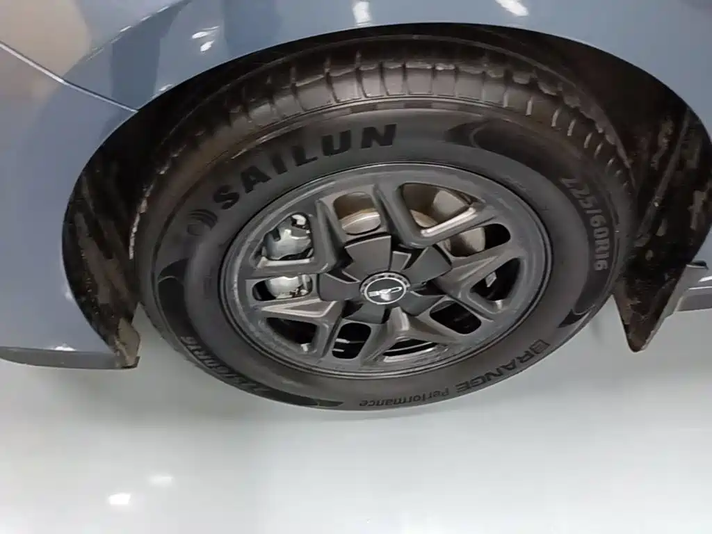 BYD Seal 05 DM-i — фото 23
