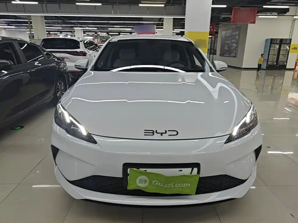 BYD Seal 05 DM-i — фото 3