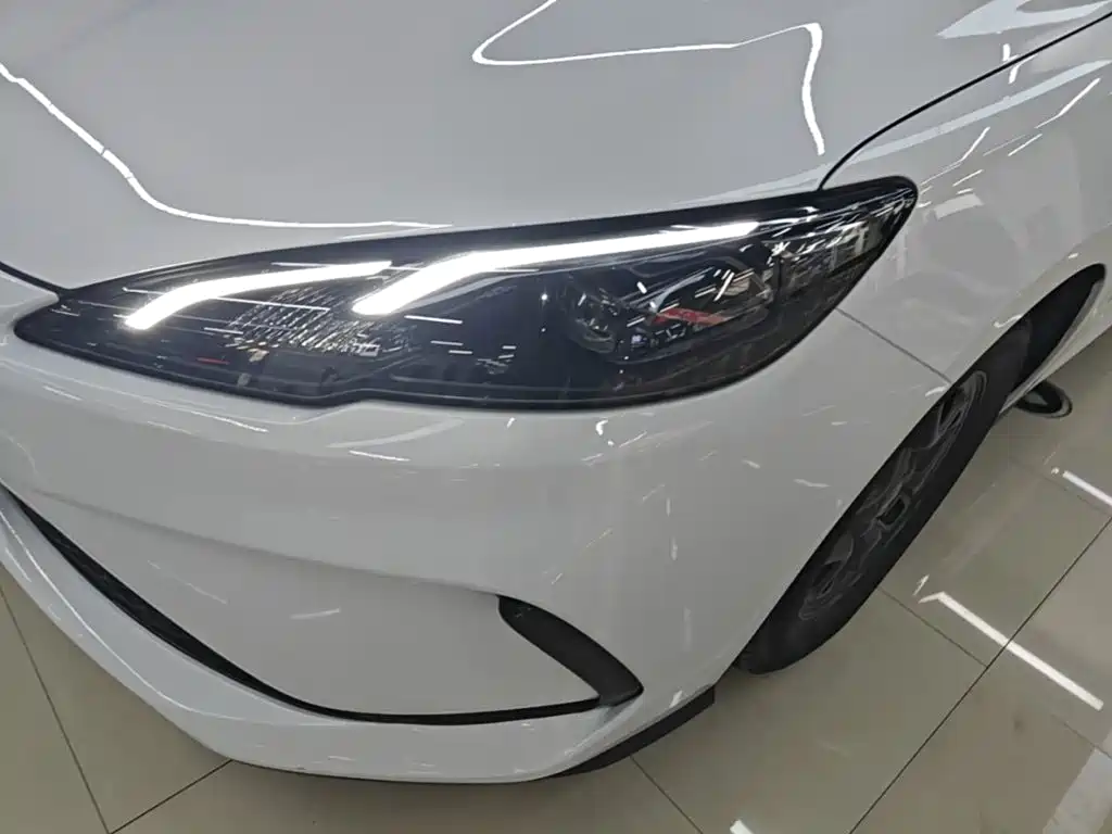 BYD Seal 05 DM-i — фото 24