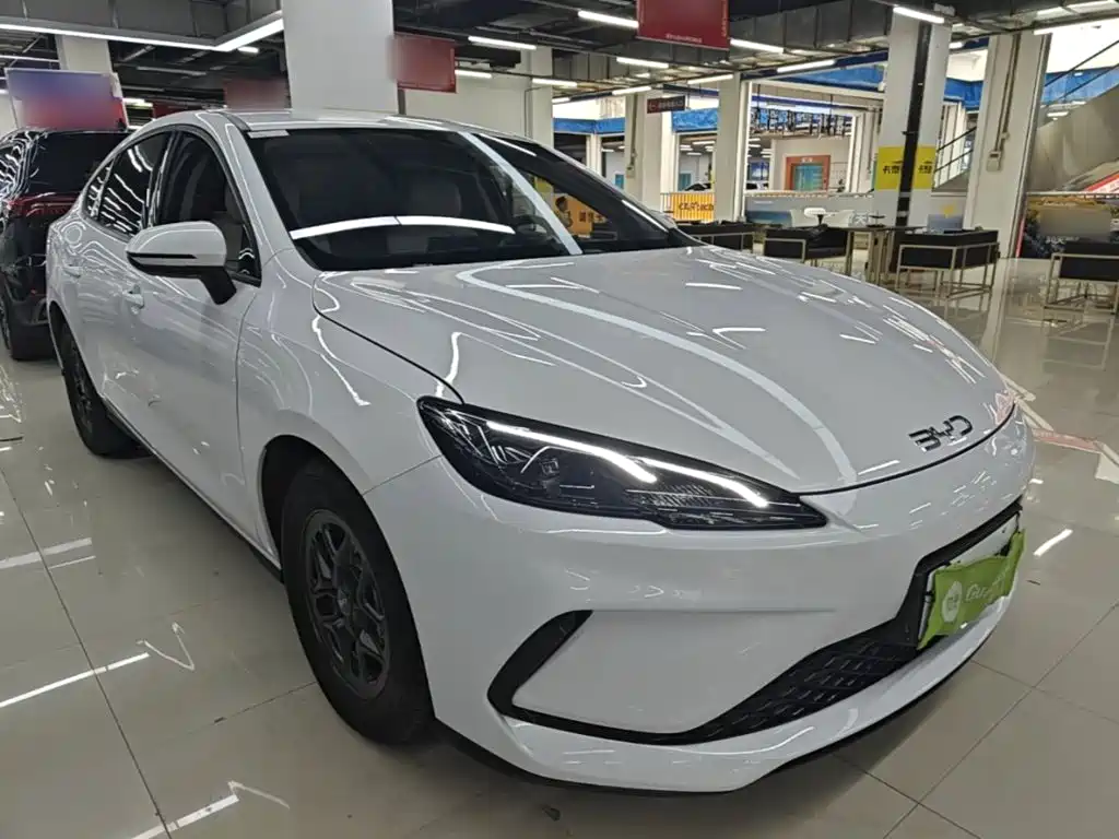 BYD Seal 05 DM-i — фото 4