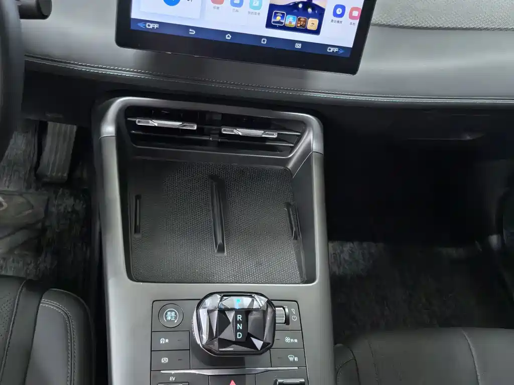 BYD Qin PLUS — фото 10