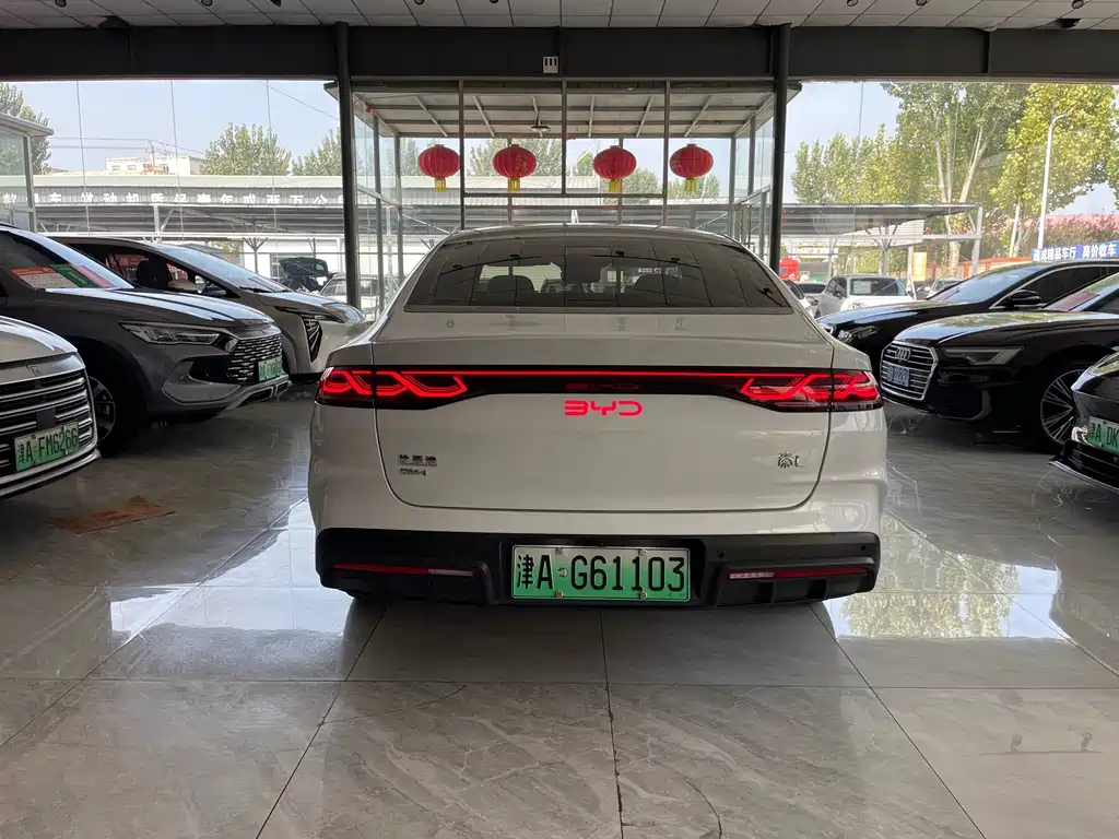 BYD Qin L — фото 8