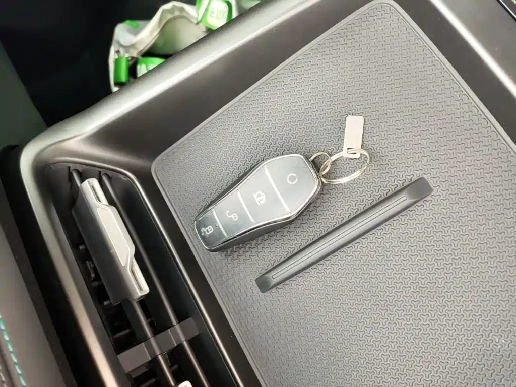 BYD Qin PLUS — фото 9