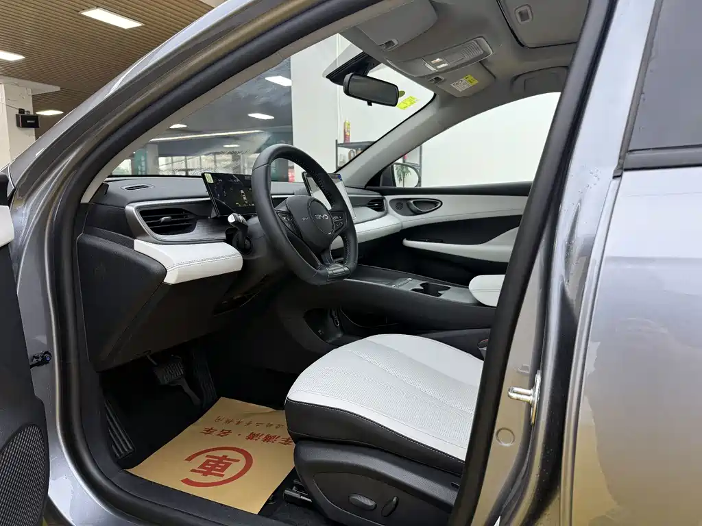 BYD Seal 05 DM-i — фото 4