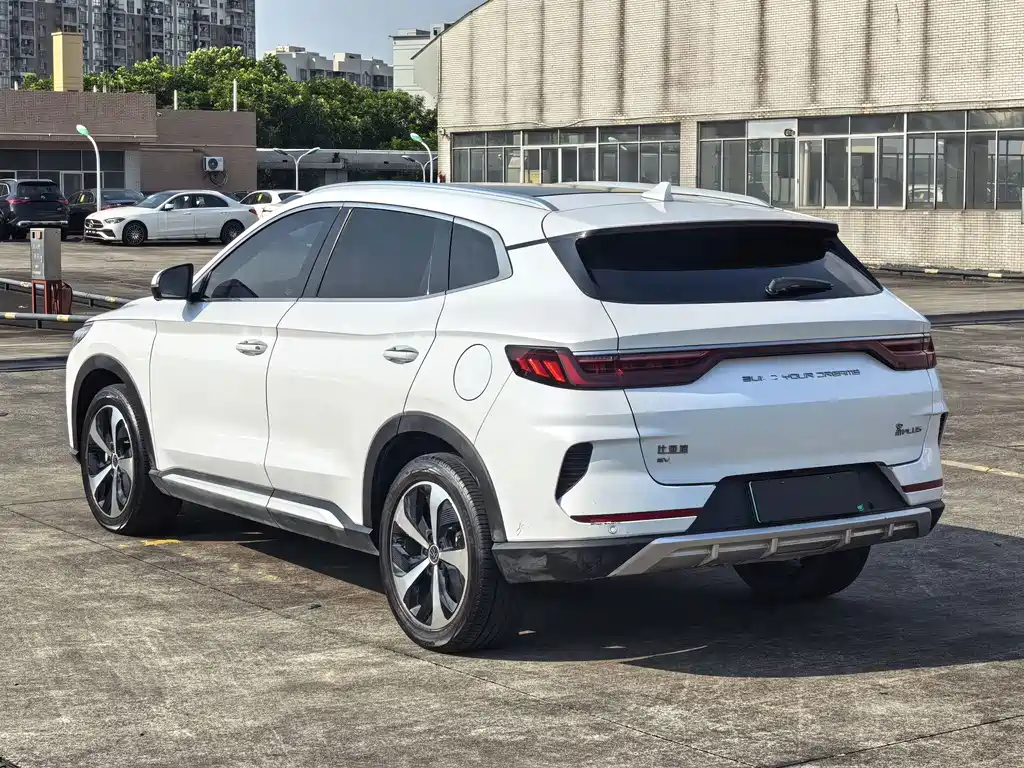 BYD PLUS New Energy — фото 3