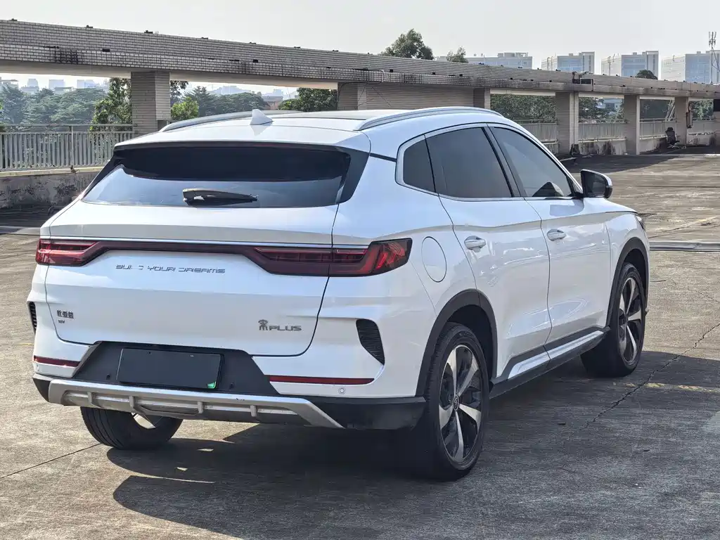 BYD PLUS New Energy — фото 6