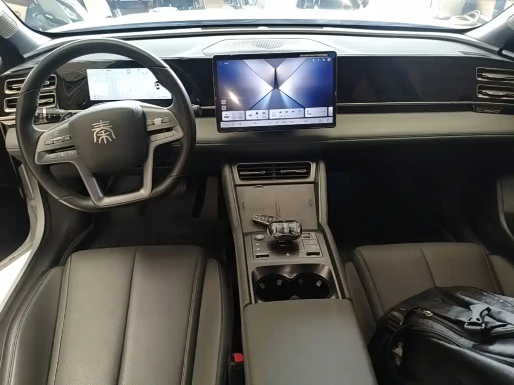 BYD Qin L — фото 10