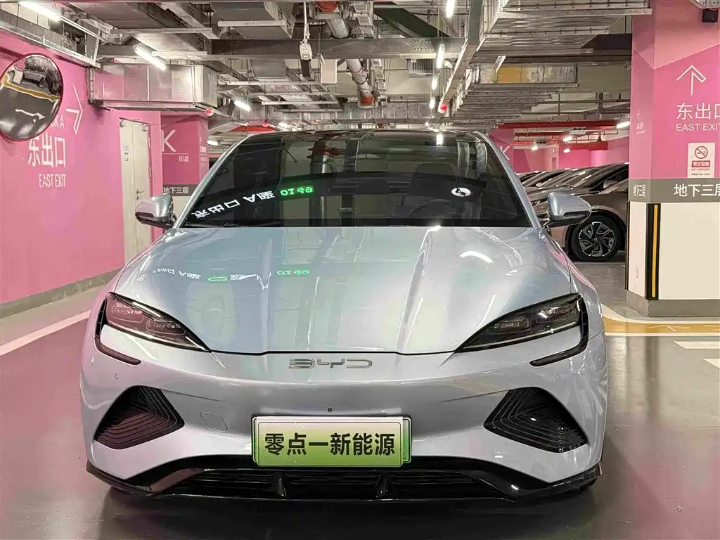 BYD Seal — фото 2