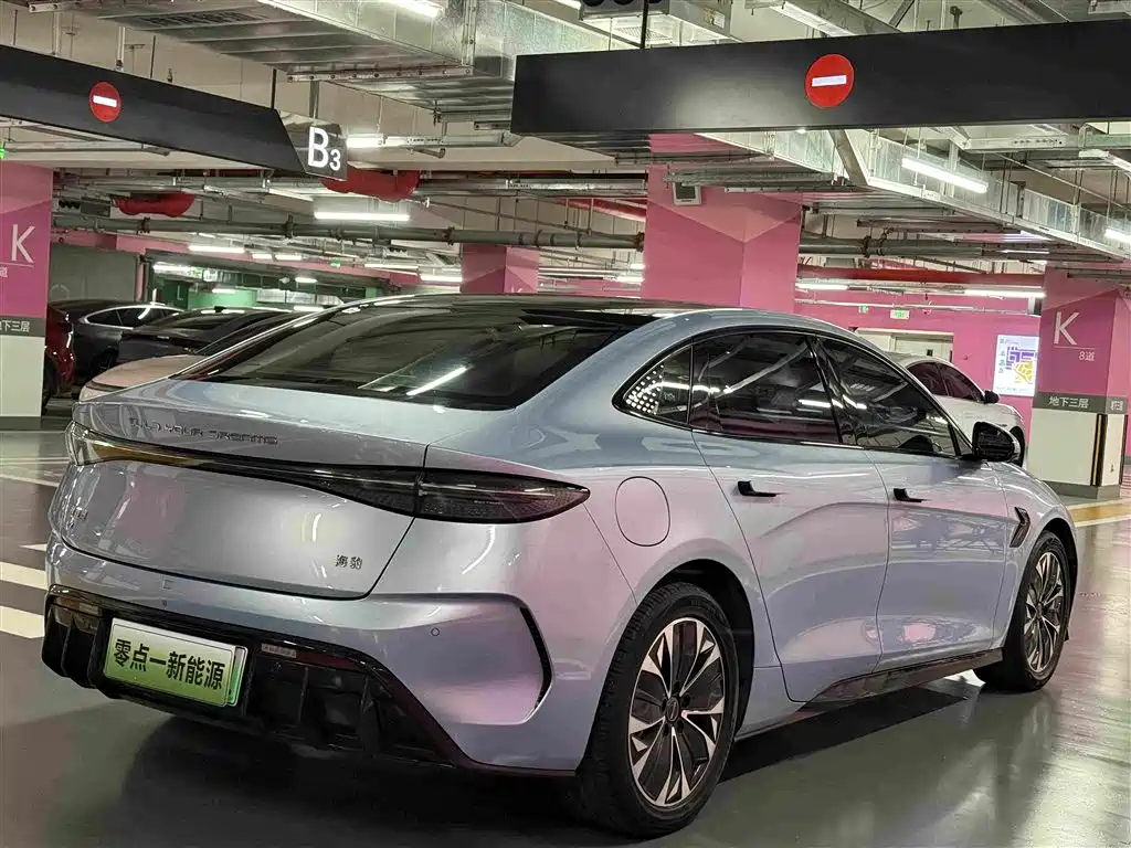 BYD Seal — фото 6