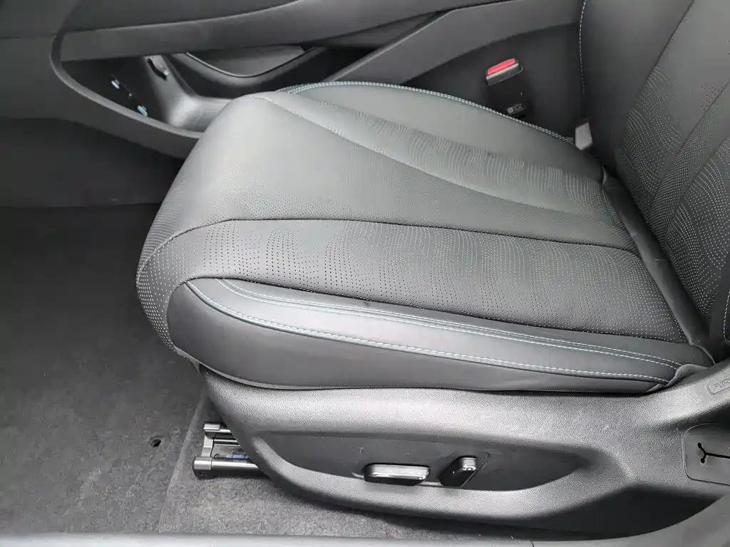 BYD Seal 06 DM-i Touring — фото 20