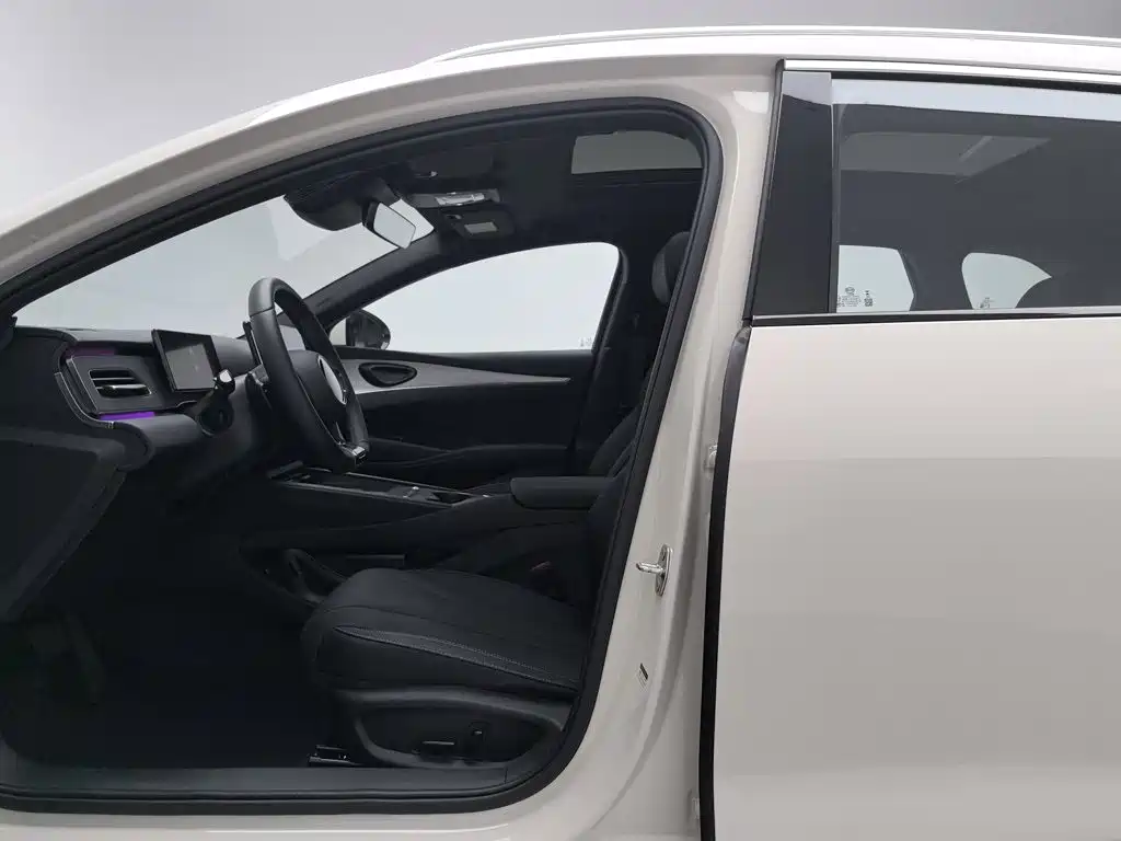 BYD Seal 06 DM-i Touring — фото 10
