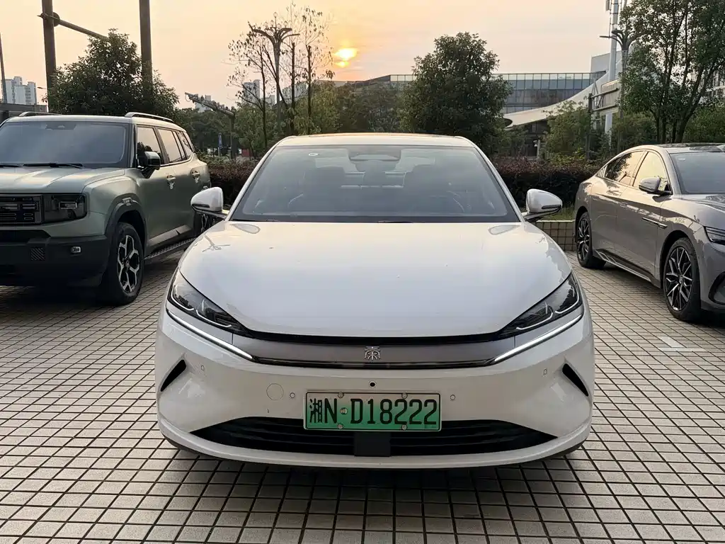 BYD Qin L — фото 2