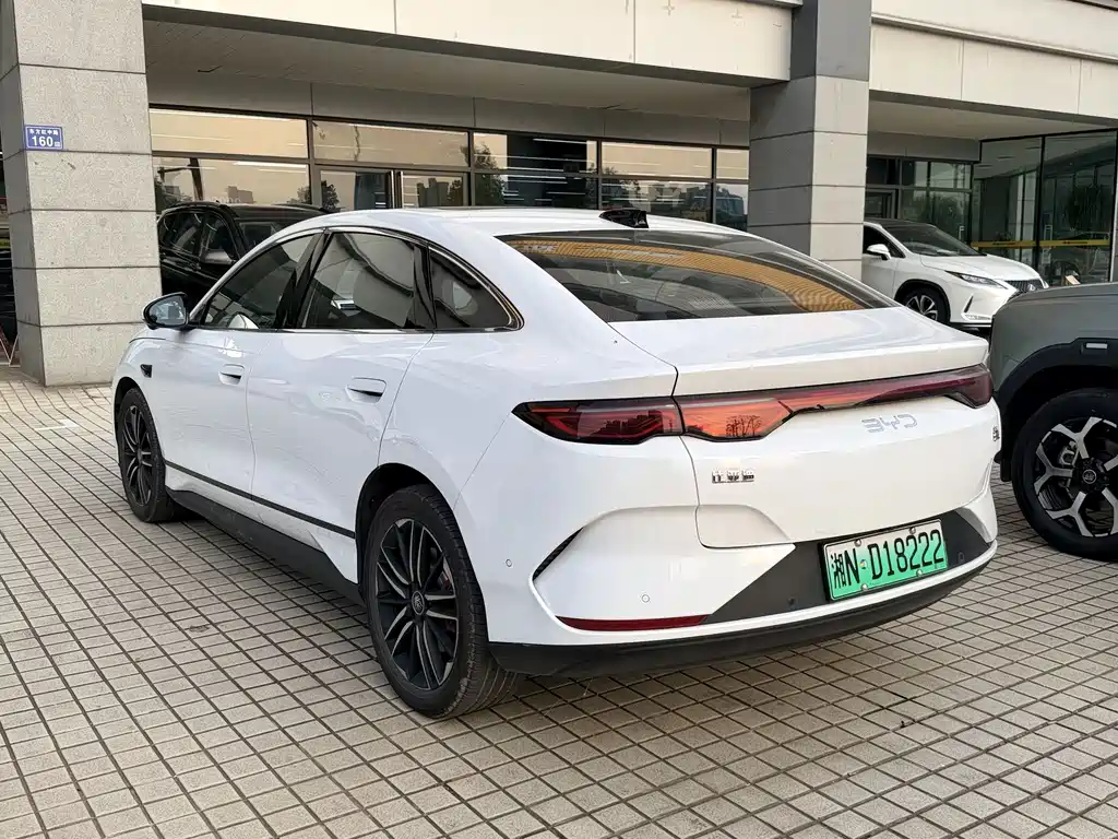 BYD Qin L — фото 6