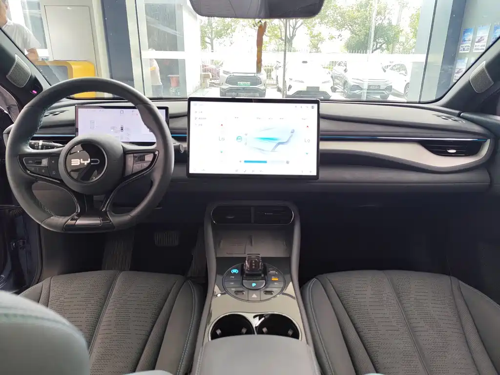 BYD Seal 06GT — фото 9