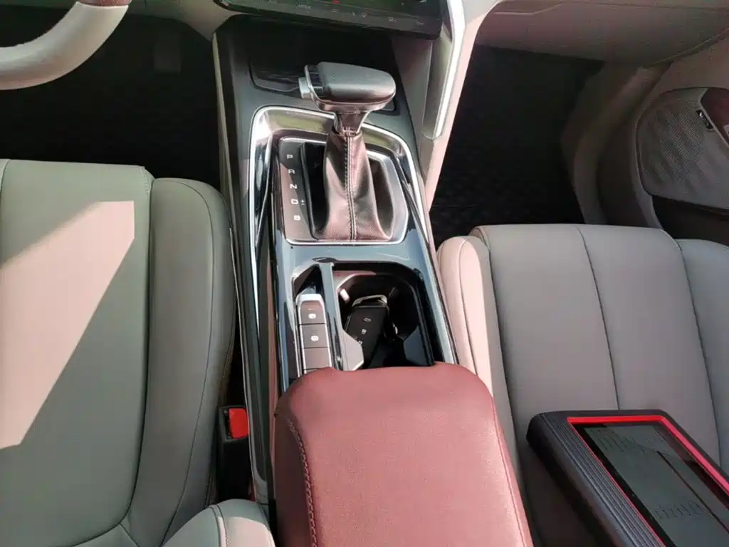 Baojun RS-5 — фото 14