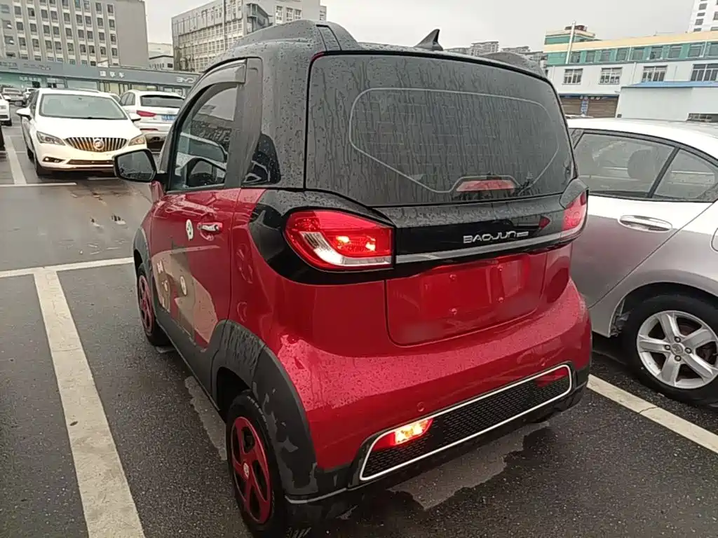 Baojun E100 — фото 5