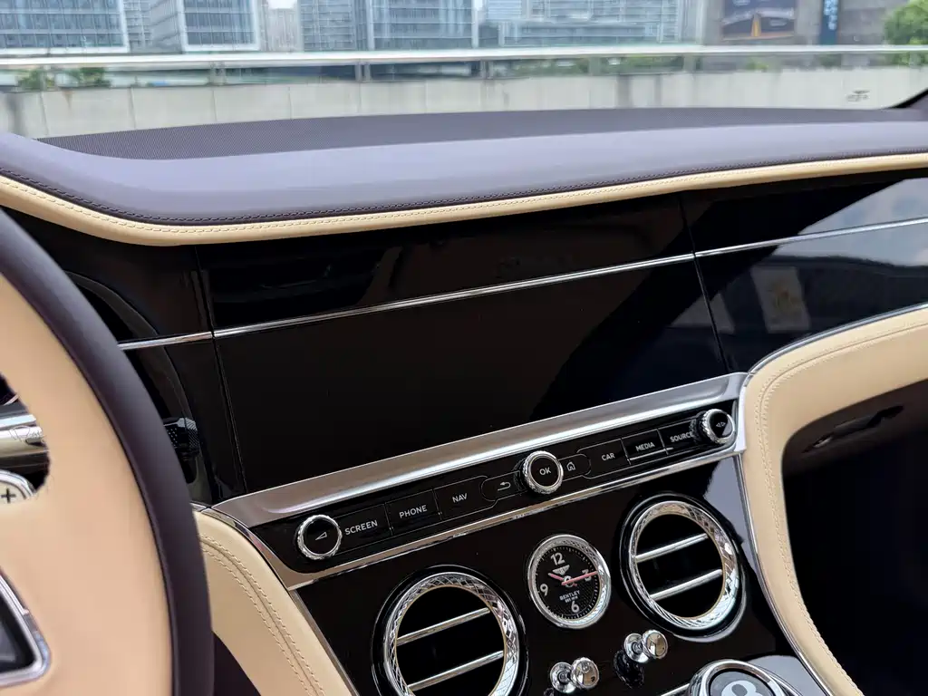 Bentley Continental — фото 11