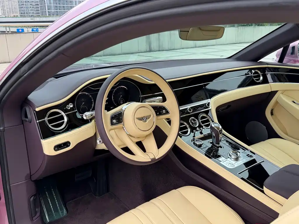 Bentley Continental — фото 7