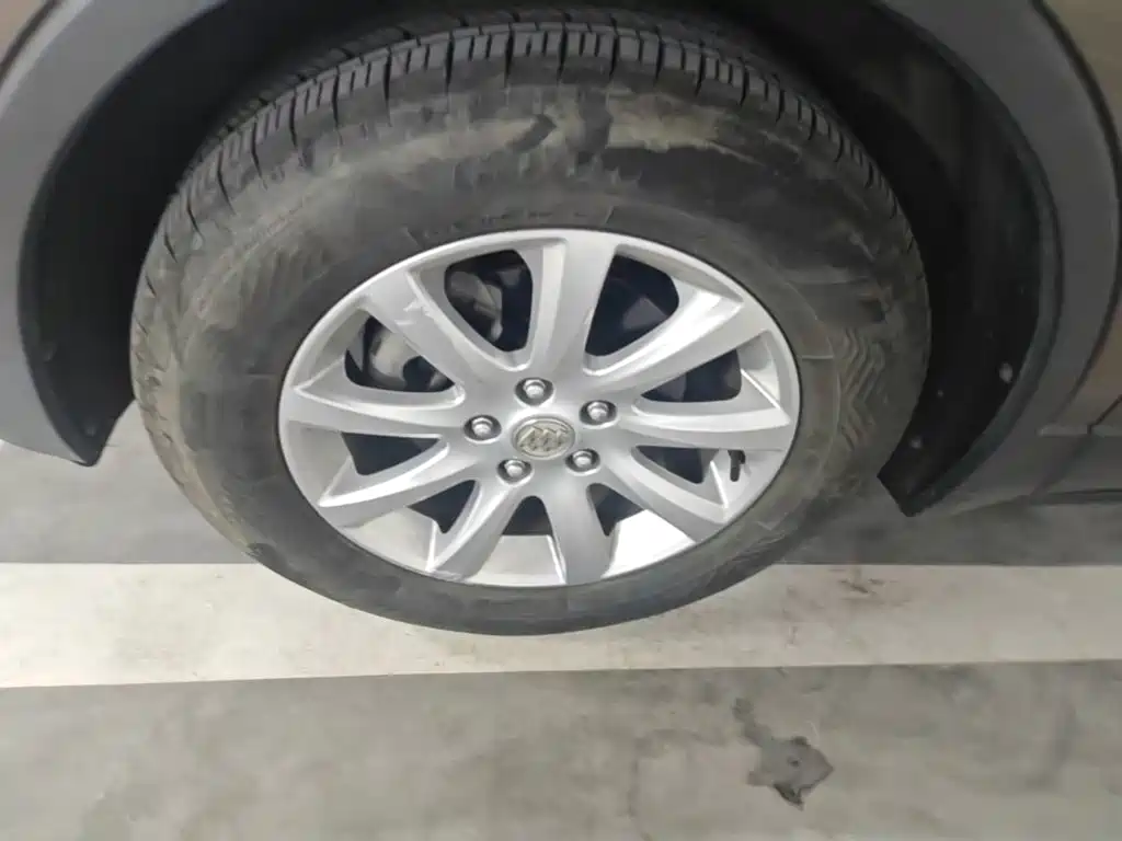 Buick Envision Plus — фото 23