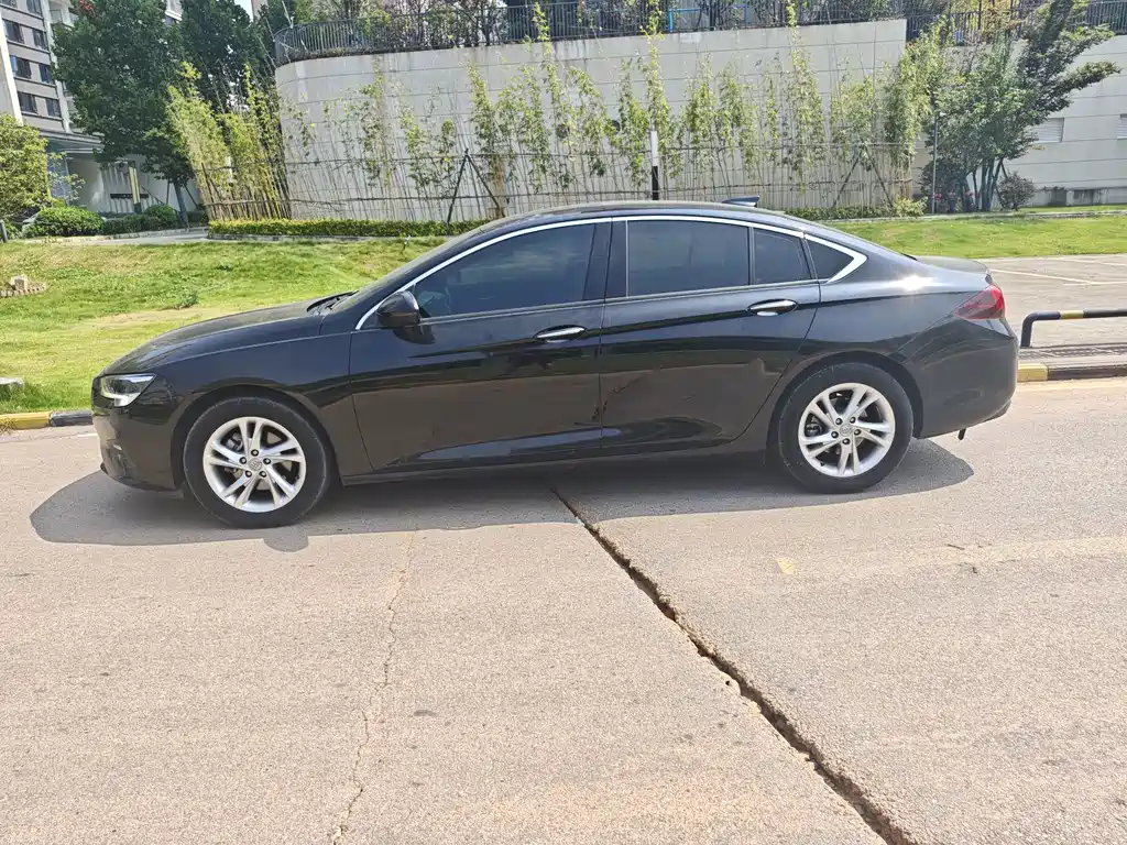 Buick Regal — фото 4